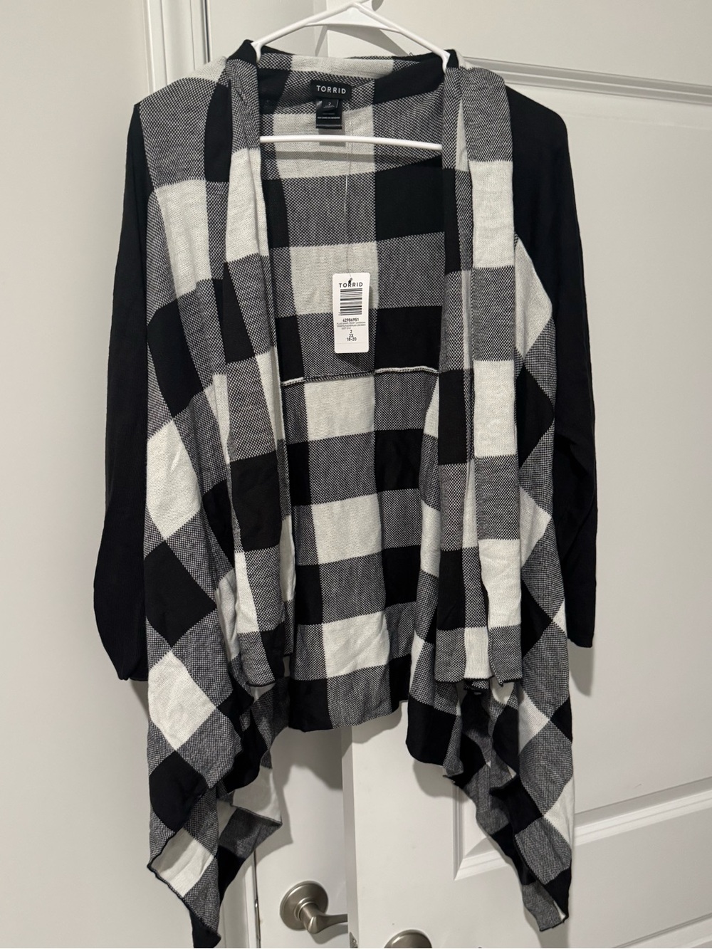 Torrid Black & White Plaid Open-Front Sweater Cardigan - Picture 1 of 2